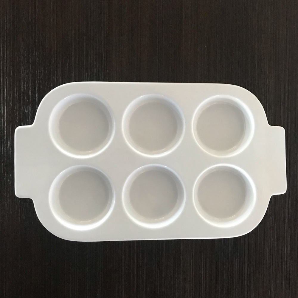 Crate & Barrel Biscuit Stoneware